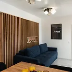 Skylark - Melbourne Penthouse With Jacuzzi & View