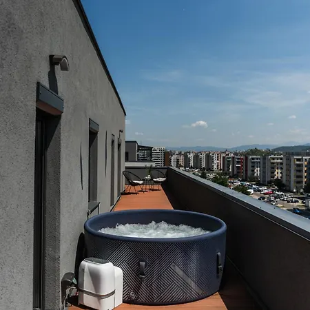 Skylark - Melbourne Penthouse With Jacuzzi & View Apartment