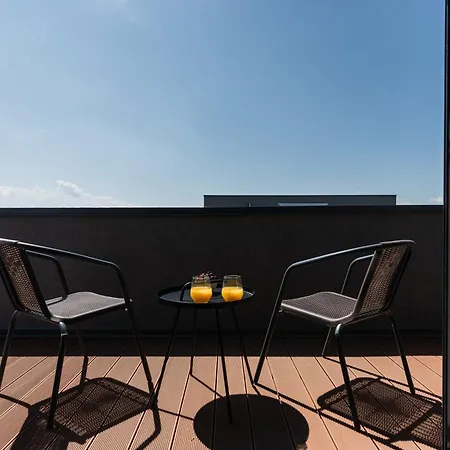 Skylark - Melbourne Penthouse With Jacuzzi & View Braszów