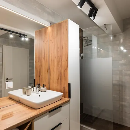公寓 Skylark - Melbourne Penthouse With Jacuzzi & View 布拉索夫