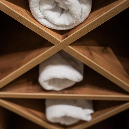 Skylark - Melbourne Penthouse With Jacuzzi & View *