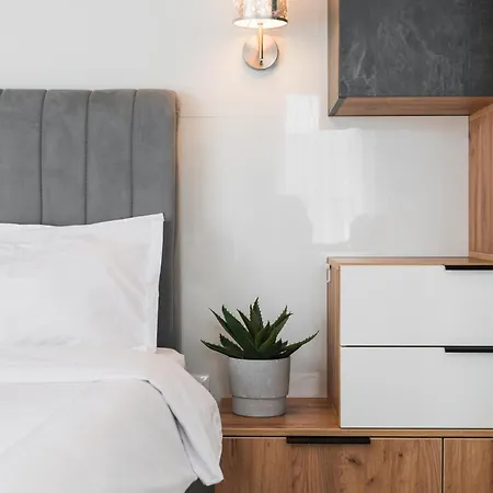 Skylark - Melbourne Penthouse With Jacuzzi & View * 布拉索夫