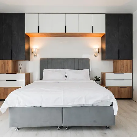 Skylark - Melbourne Penthouse With Jacuzzi & View Apartment