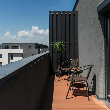 Appartamento Skylark - Melbourne Penthouse With Jacuzzi & View