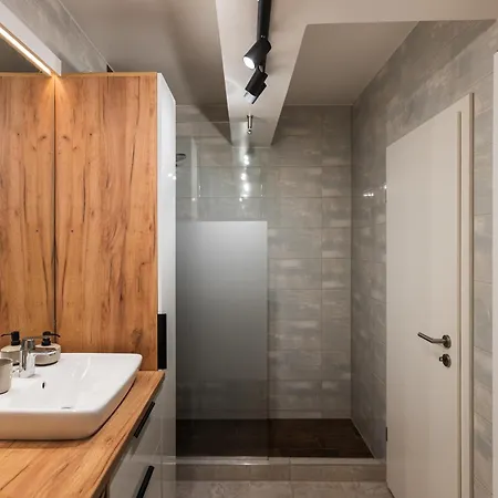 Apartment Skylark - Melbourne Penthouse With Jacuzzi & View