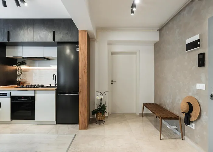 Skylark - Melbourne Penthouse With Jacuzzi & View *