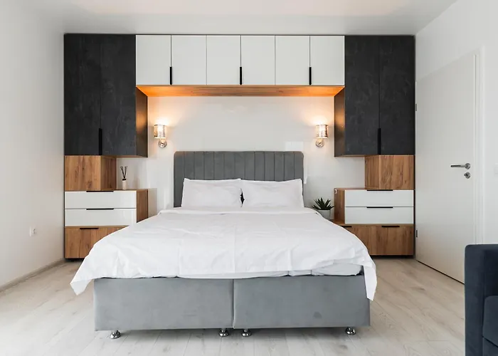 Skylark - Melbourne Penthouse With Jacuzzi & View Apartment