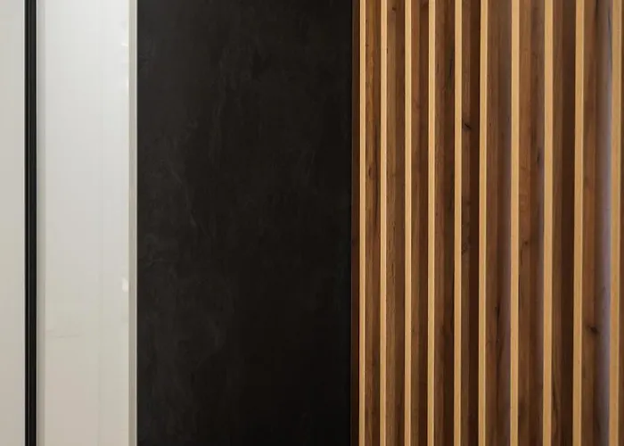 Skylark - Melbourne Penthouse With Jacuzzi & View