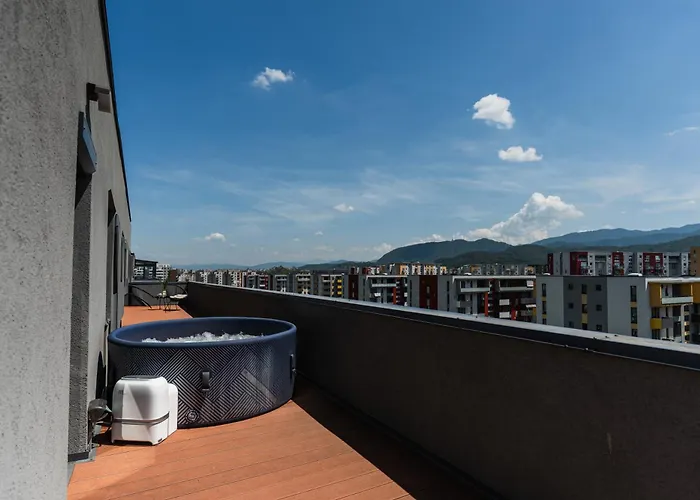 Skylark - Melbourne Penthouse With Jacuzzi & View