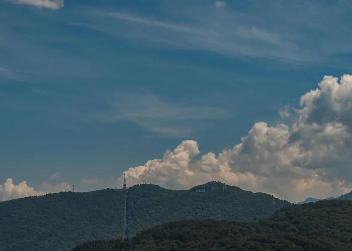Skylark - Melbourne Penthouse With Jacuzzi & View